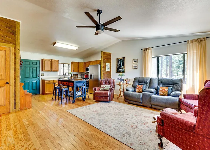 Holiday home Peaceful Retreat W/ Mountain Views! *