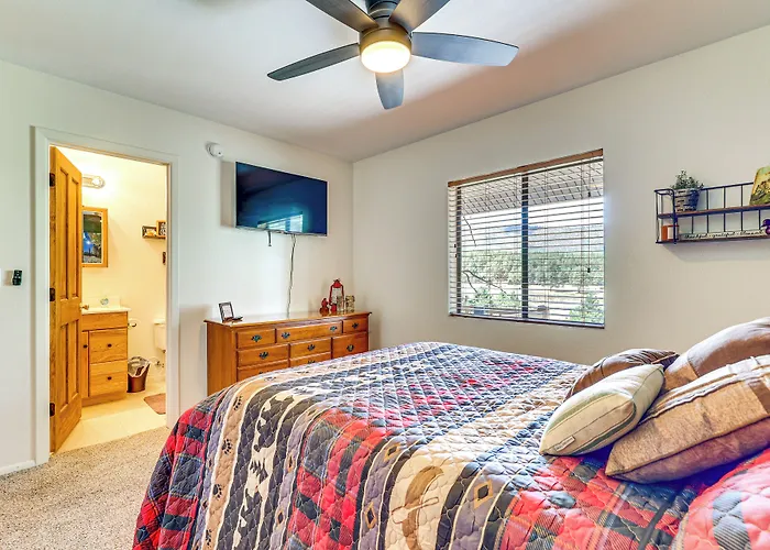 Peaceful Retreat W/ Mountain Views! Holiday home Nutrioso