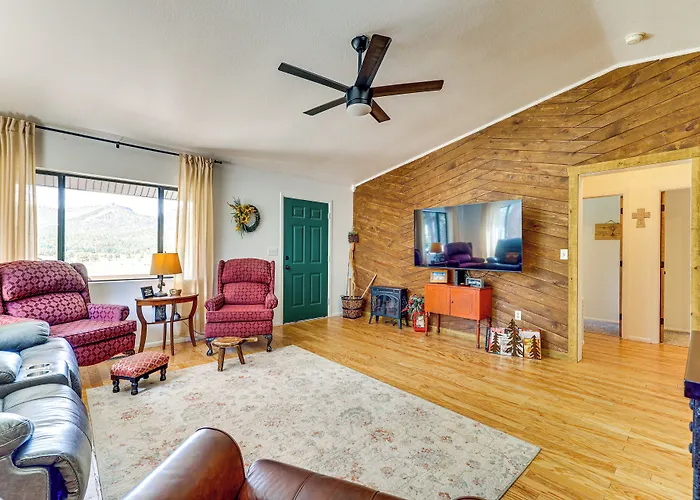 Peaceful Retreat W/ Mountain Views! Nutrioso